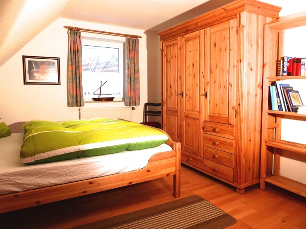 Schlafzimmer---2